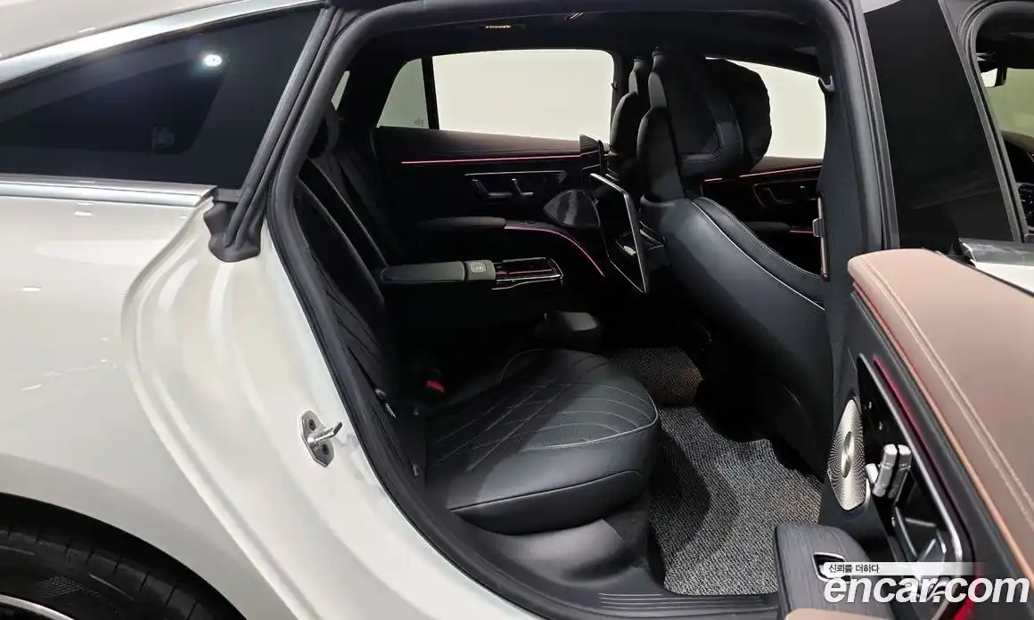 Mercedes-Benz EQS 2023 0.3 Автомат в Москве № 178999, фото 14