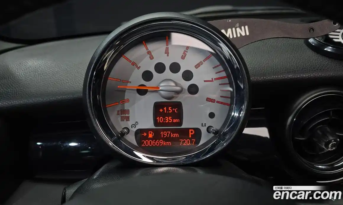 Mini Clubman 2009 1.6 Автомат в Москве № 179897, фото 6