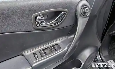 Renault QM5 2013 2.5 Автомат в Москве № 181425, миниатюра 2