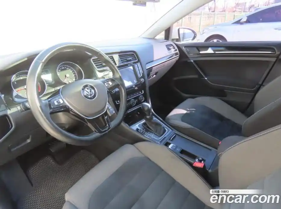 Volkswagen Golf 2015 2.0 Автомат в Москве № 182442, фото 14