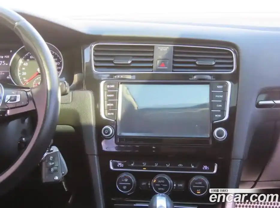 Volkswagen Golf 2015 2.0 Автомат в Москве № 182442, фото 9