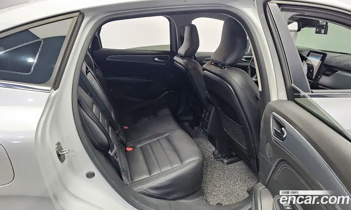 Renault XM3 2020 1.3 Автомат в Москве № 183634, фото 9