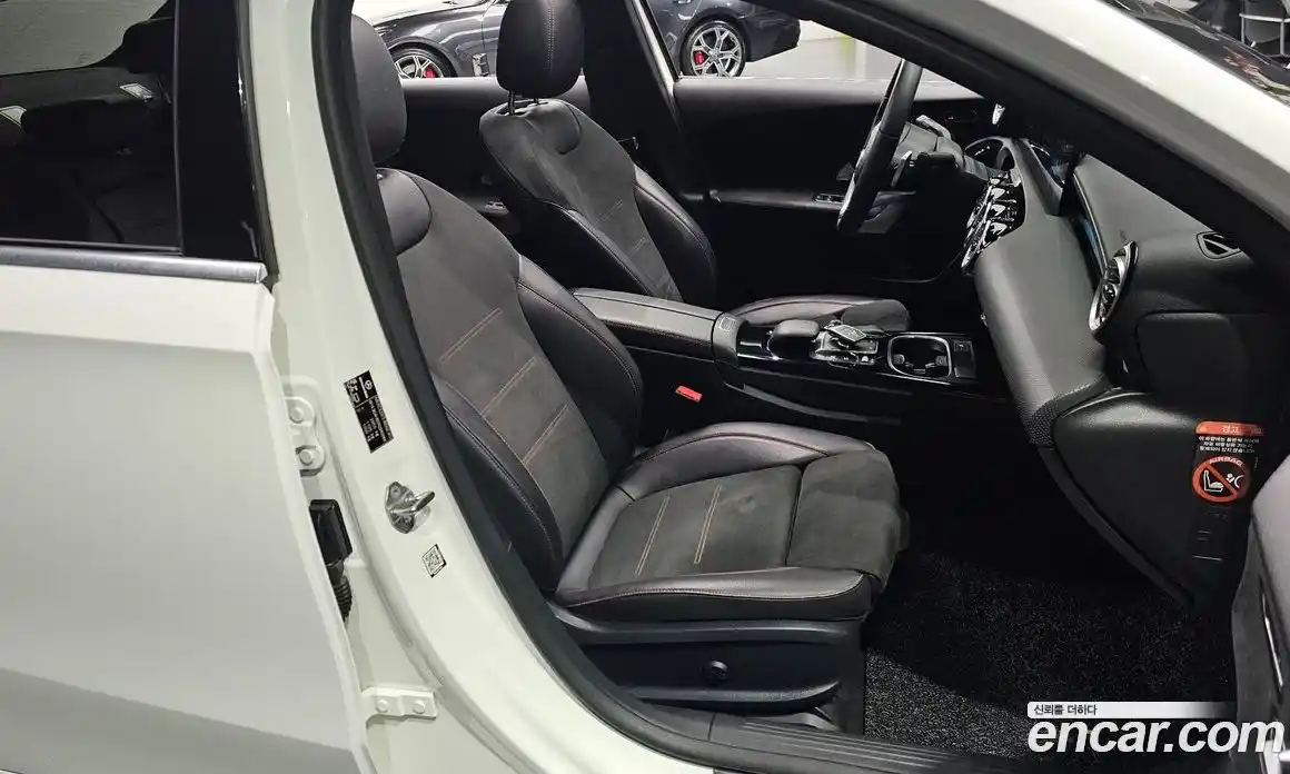 Mercedes-Benz A-Class 2022 2.0 Автомат в Москве № 183741, фото 11