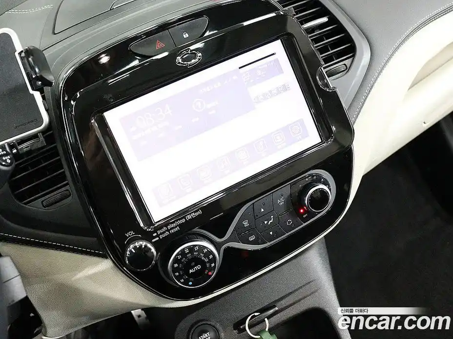 Renault QM3 2019 1.5 Автомат в Москве № 185739, фото 13