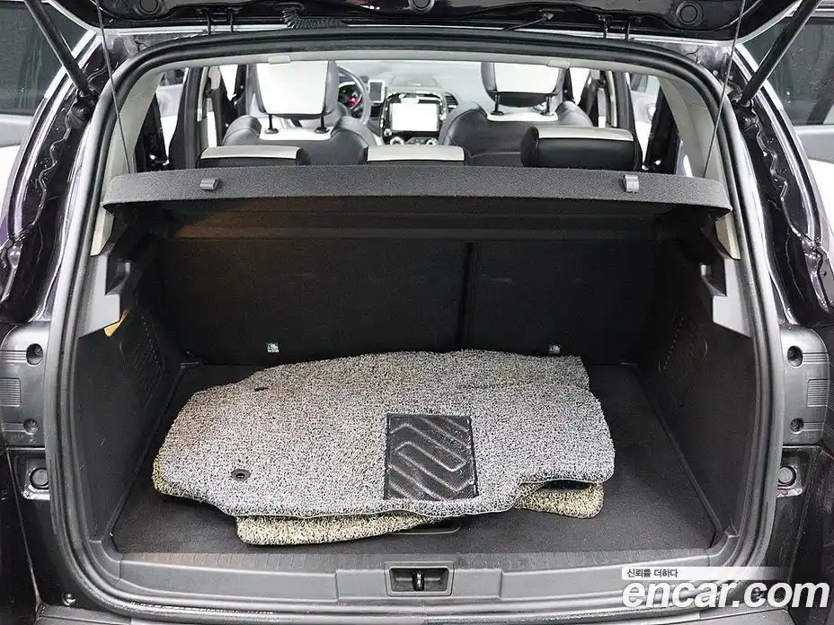 Renault QM3 2019 1.5 Автомат в Москве № 185739, фото 20