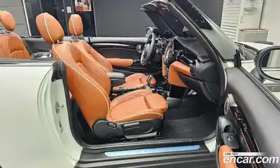 Mini Cooper Convertible 2024 2.0 Автомат в Москве № 188313, миниатюра 11