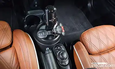 Mini Cooper Convertible 2024 2.0 Автомат в Москве № 188313, миниатюра 4