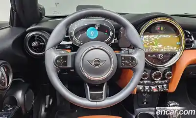 Mini Cooper Convertible 2024 2.0 Автомат в Москве № 188313, миниатюра 9