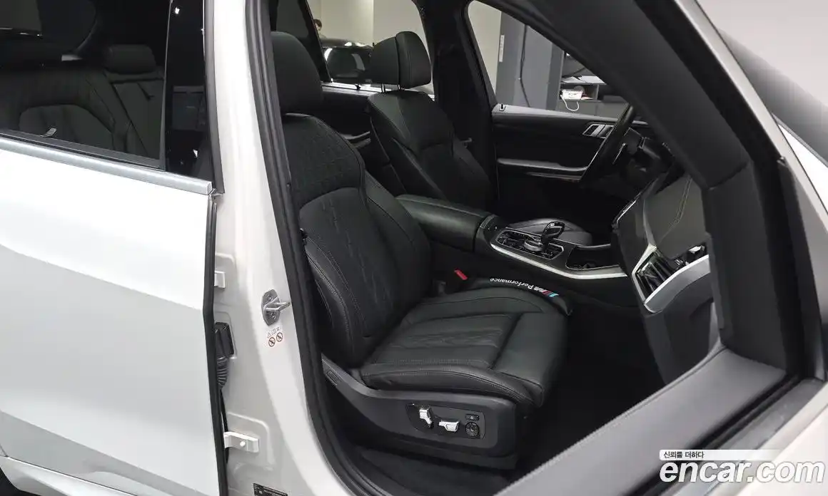 BMW X5 2023 3.0 Автомат в Москве № 188873, фото 9