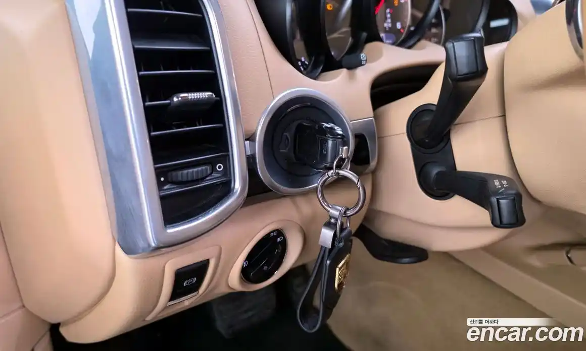 Porsche Cayenne 2013 3.0 Автомат в Москве № 193530, фото 17