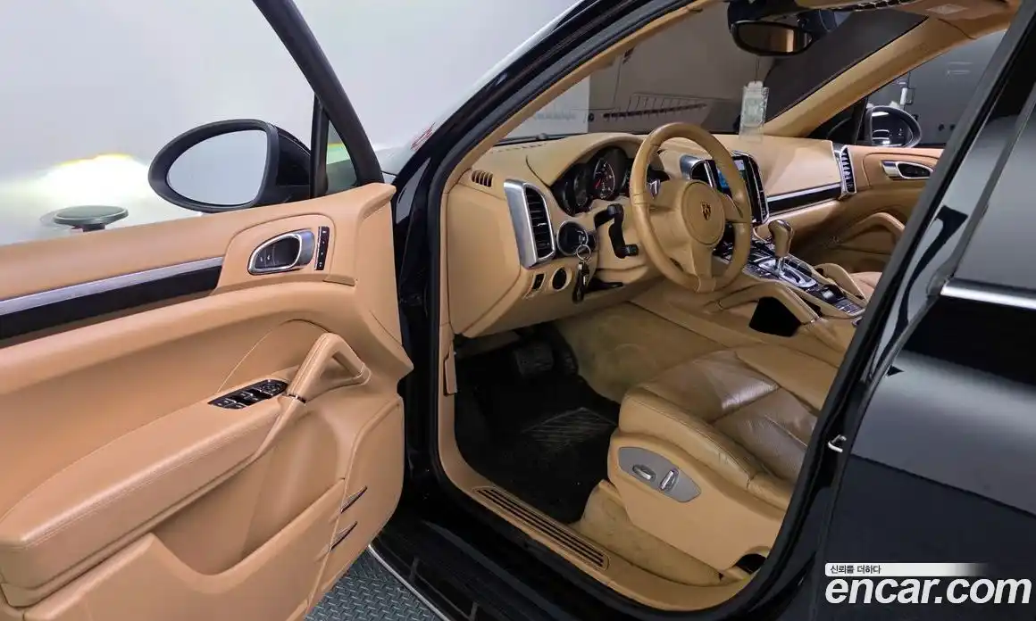 Porsche Cayenne 2013 3.0 Автомат в Москве № 193530, фото 10