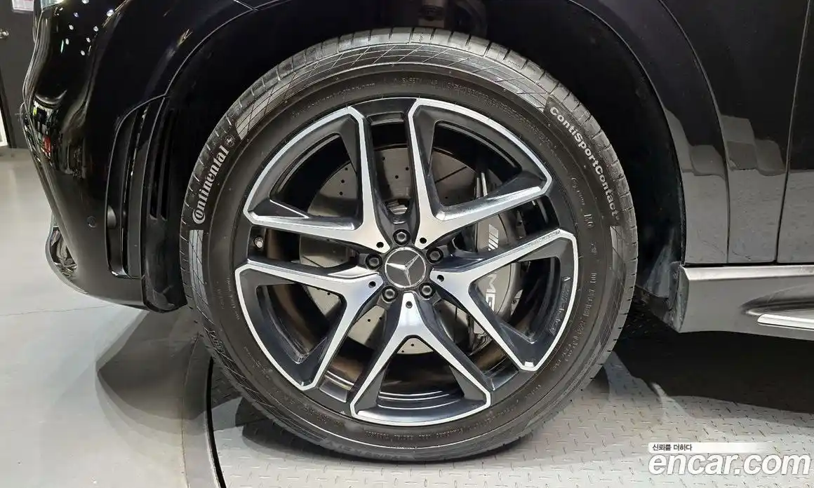 Mercedes-Benz GLE-Class 2023 3.0 Автомат в Москве № 193791, фото 18