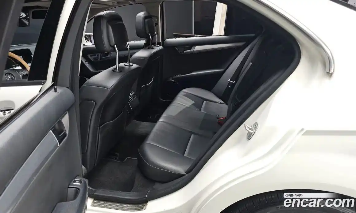 Mercedes-Benz C-Class 2012 1.8 Автомат в Москве № 193973, фото 12