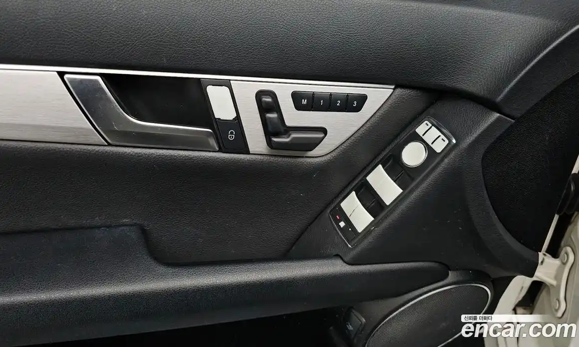 Mercedes-Benz C-Class 2012 1.8 Автомат в Москве № 193973, фото 17