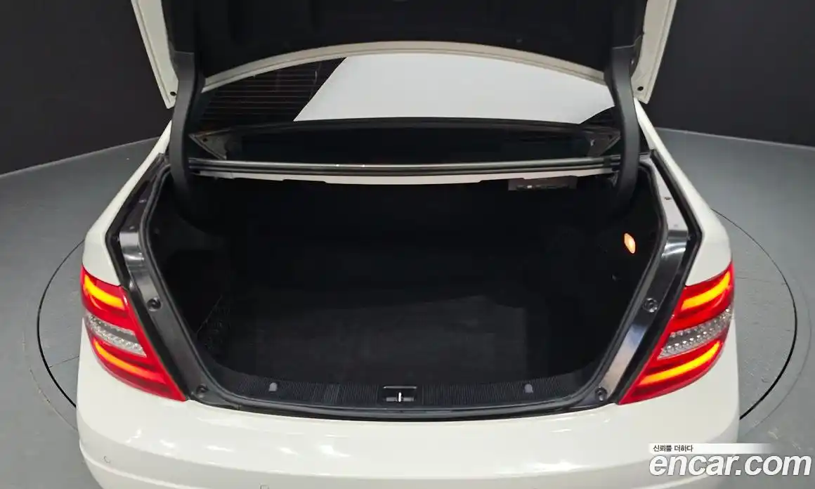 Mercedes-Benz C-Class 2012 1.8 Автомат в Москве № 193973, фото 20