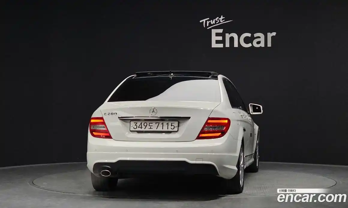 Mercedes-Benz C-Class 2012 1.8 Автомат в Москве № 193973, фото 4
