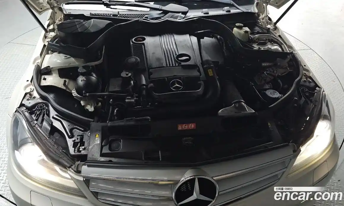 Mercedes-Benz C-Class 2012 1.8 Автомат в Москве № 193973, фото 6