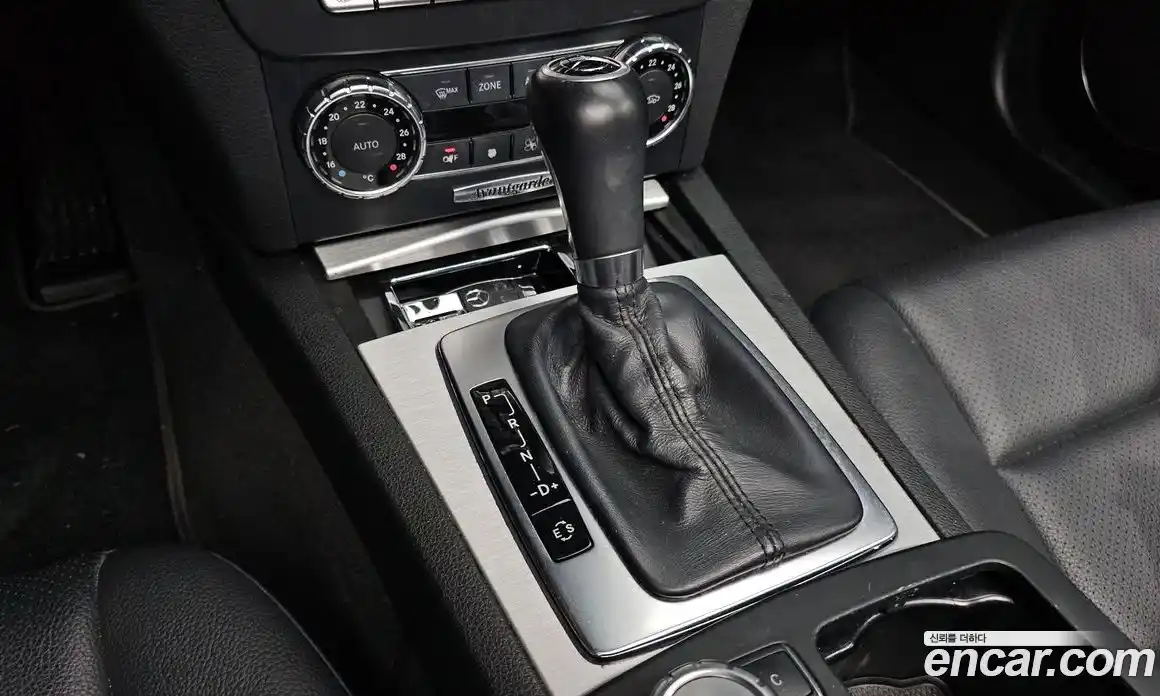 Mercedes-Benz C-Class 2012 1.8 Автомат в Москве № 193973, фото 9