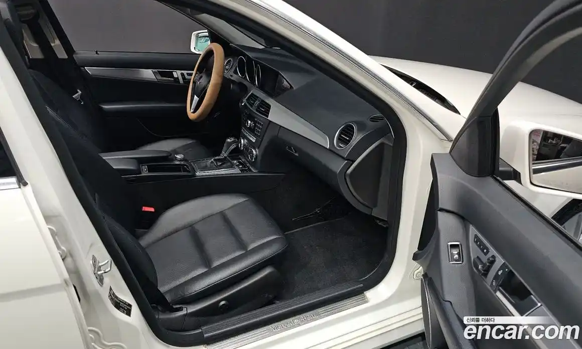 Mercedes-Benz C-Class 2012 1.8 Автомат в Москве № 193973, фото 10