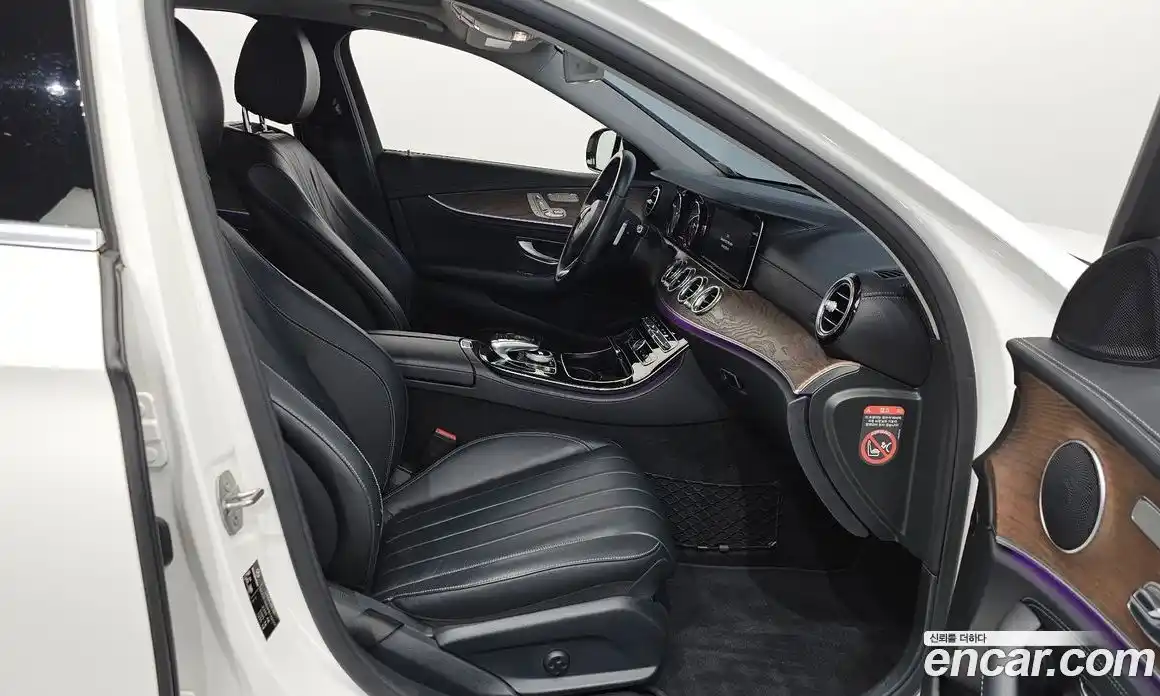 Mercedes-Benz E-Class 2017 1.9 Автомат в Москве № 194160, фото 11