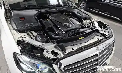 Mercedes-Benz E-Class 2018 2.0 Автомат в Москве № 194520, миниатюра 11