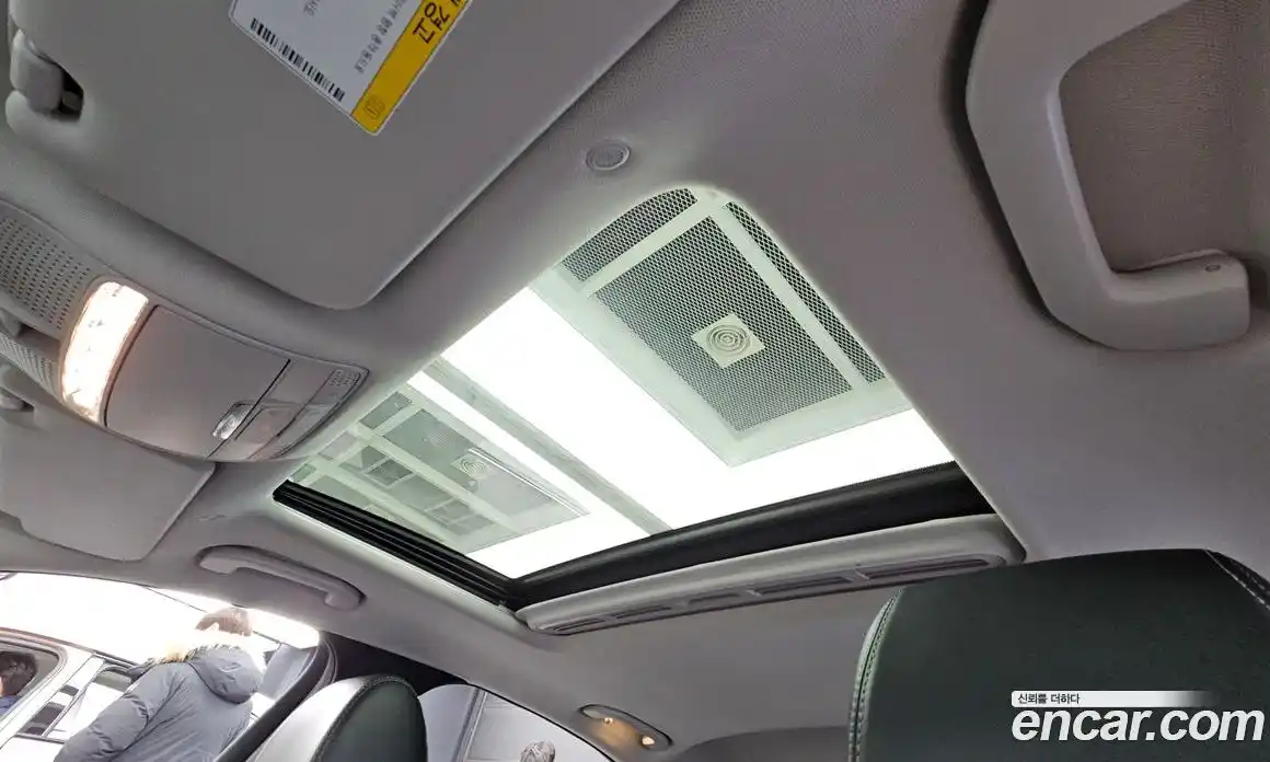 Mercedes-Benz E-Class 2018 2.0 Автомат в Москве № 194520, фото 7