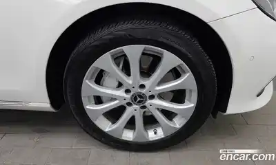 Mercedes-Benz E-Class 2018 2.0 Автомат в Москве № 194520, миниатюра 9