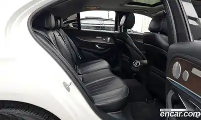 Mercedes-Benz E-Class 2018 2.0 Автомат в Москве № 194520, миниатюра 10