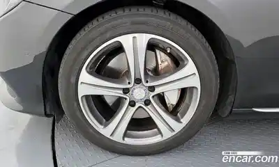 Mercedes-Benz E-Class 2017 2.0 Автомат в Москве № 195536, миниатюра 5