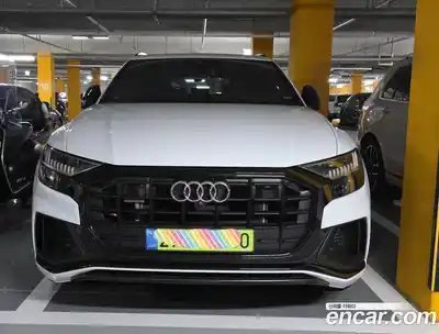 Audi Q8 2023 3.0 Автомат в Москве № 196032, миниатюра 3