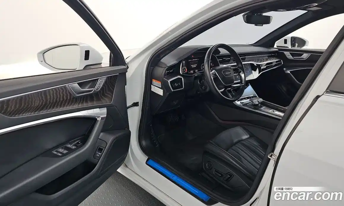 Audi A6 2021 2.0 Автомат в Москве № 196127, фото 14