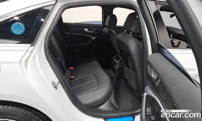 Audi A6 2021 2.0 Автомат в Москве № 196127, миниатюра 2