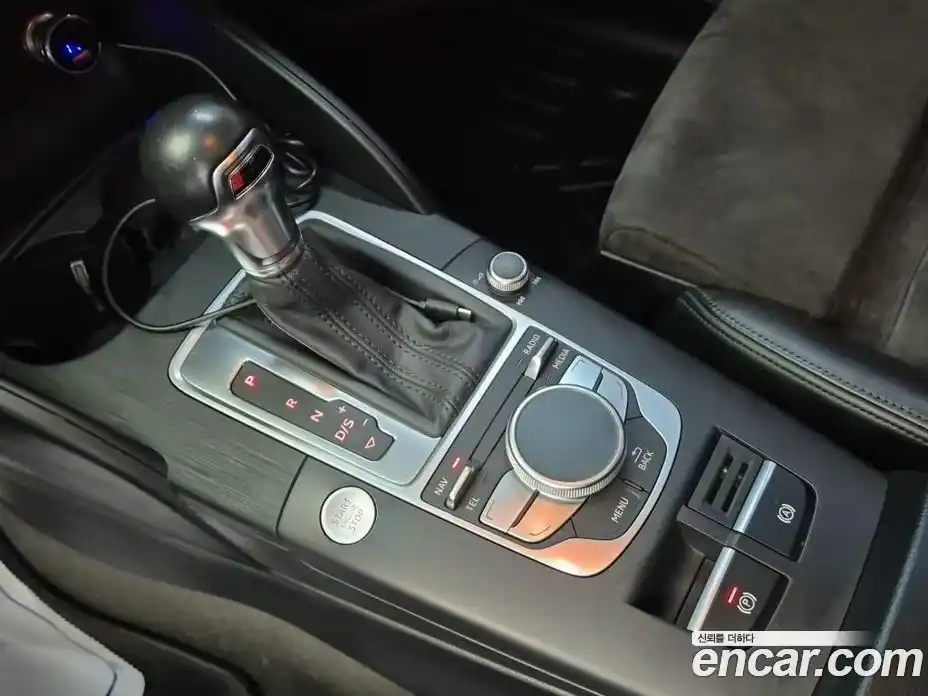 Audi A3 2016 2.0 Автомат в Москве № 196903, фото 13