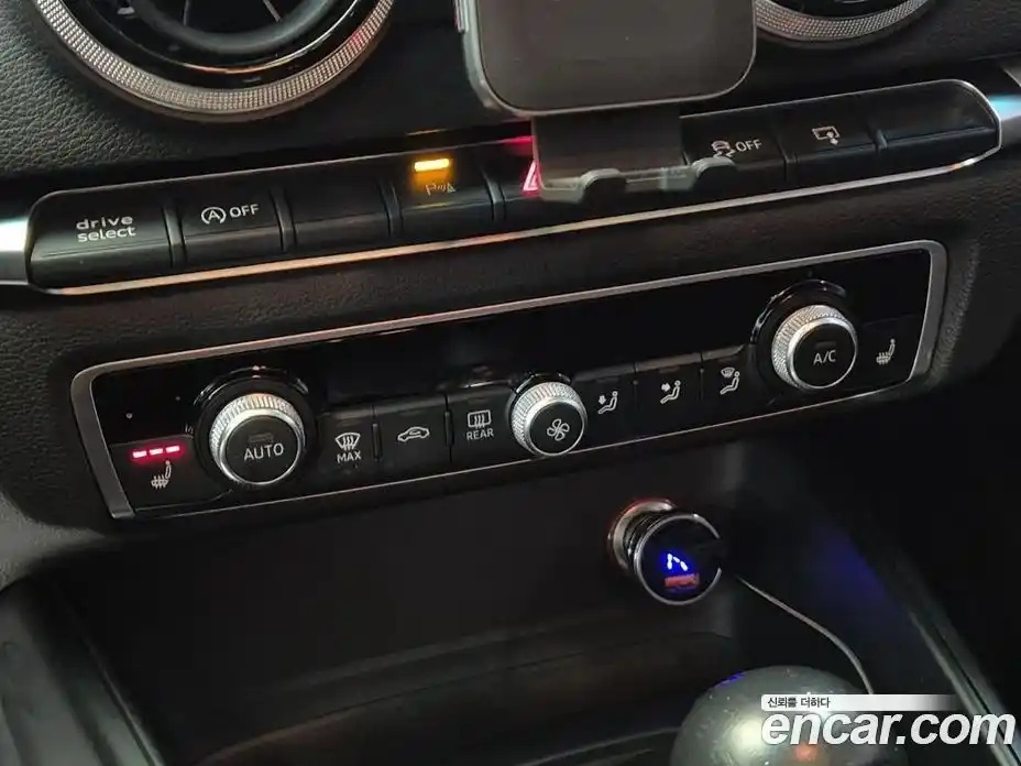 Audi A3 2016 2.0 Автомат в Москве № 196903, фото 17