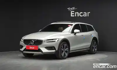Volvo V60, 2021