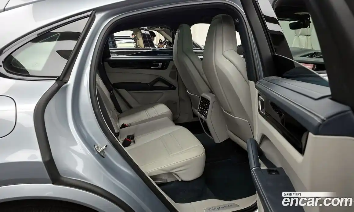 Porsche Cayenne 2021 3.0 Автомат в Москве № 197427, фото 8