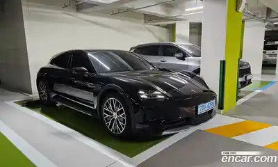 Porsche Taycan, 2025