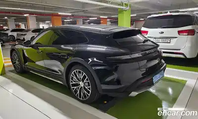 Porsche Taycan 2025 0.1 Автомат в Москве № 197716, миниатюра 4