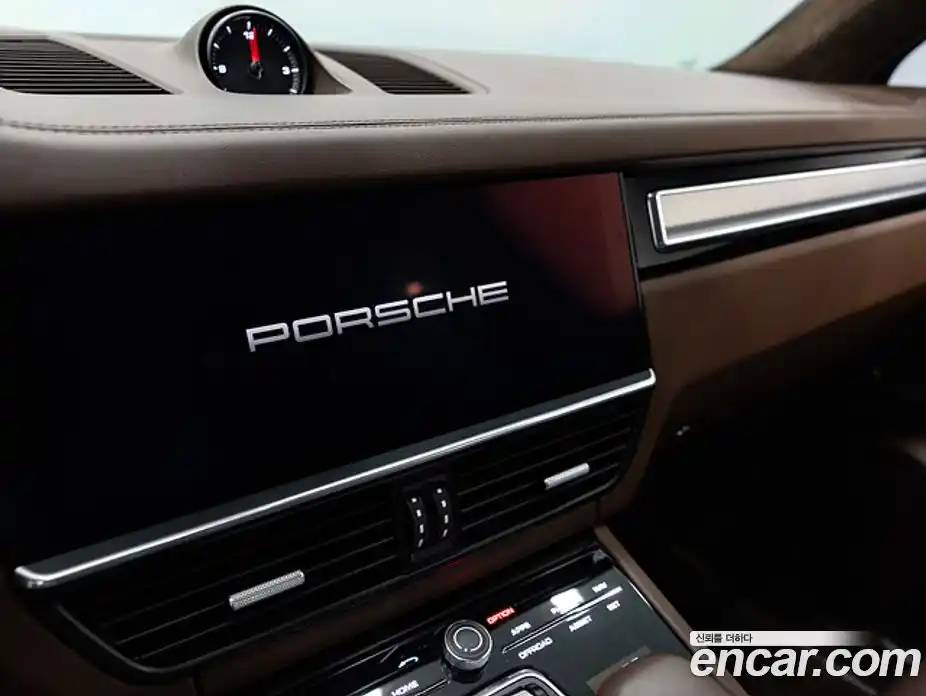 Porsche Cayenne 2023 3.0 Автомат в Москве № 197896, фото 13