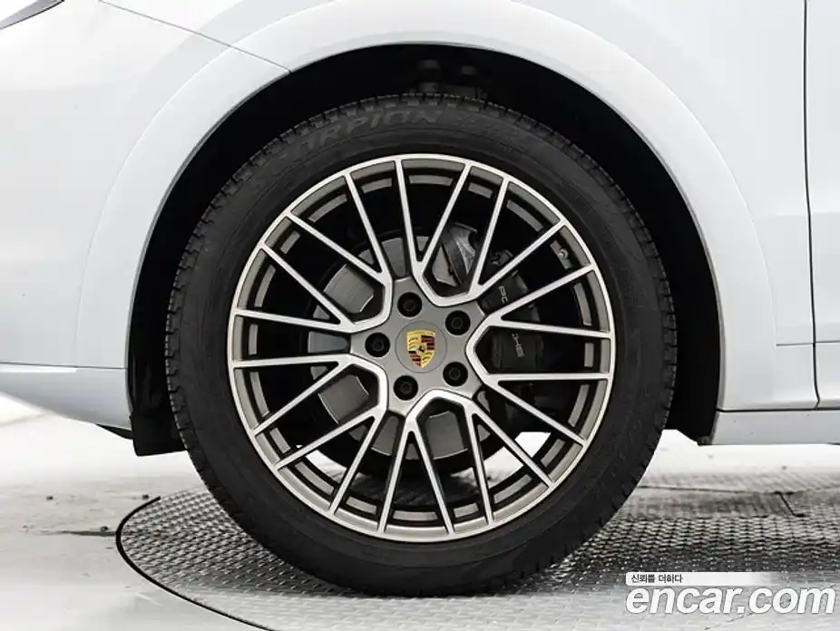 Porsche Cayenne 2023 3.0 Автомат в Москве № 197896, фото 5