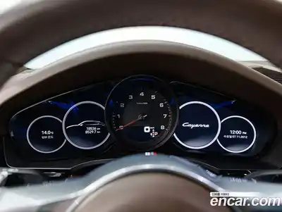 Porsche Cayenne 2023 3.0 Автомат в Москве № 197896, миниатюра 8