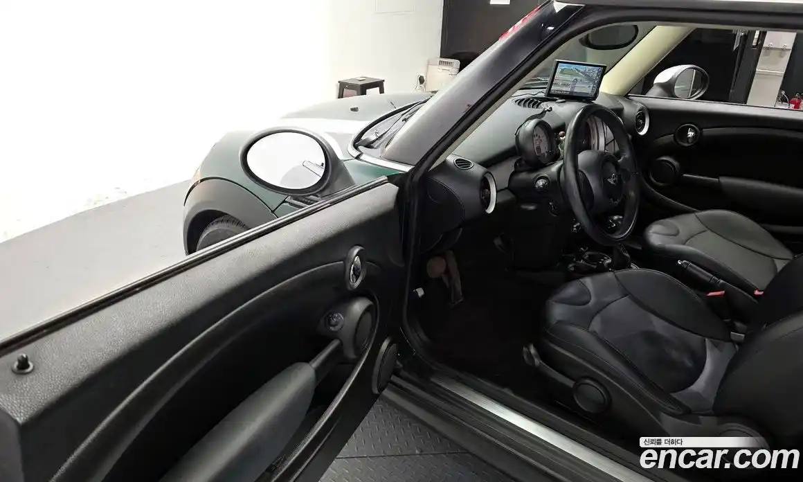 Mini Cooper 2013 2.0 Автомат в Москве № 198424, фото 11