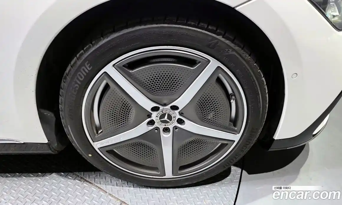 Mercedes-Benz EQE 2023 0.3 Автомат в Москве № 205551, фото 5