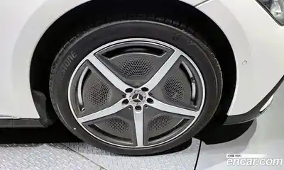 Mercedes-Benz EQE 2023 0.3 Автомат в Москве № 205551, миниатюра 5