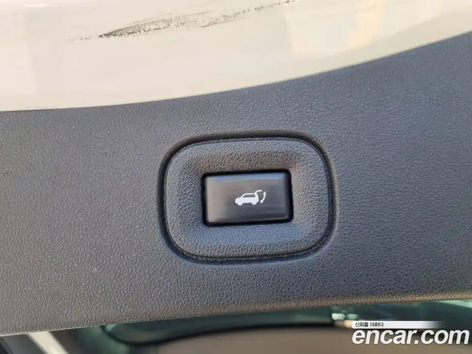 Renault QM6 2023 2.0 Автомат в Москве № 210070, фото 15