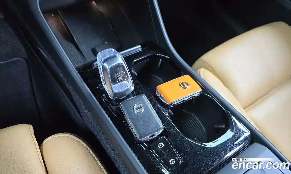 Volvo XC40 2021 2.0 Автомат в Москве № 212856, фото 1