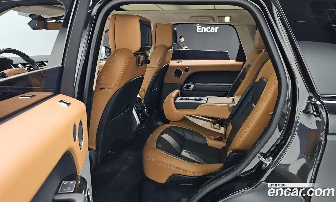 Land Rover Range-Rover Sport 2019 3.0 Автомат в Москве № 213325, фото 10