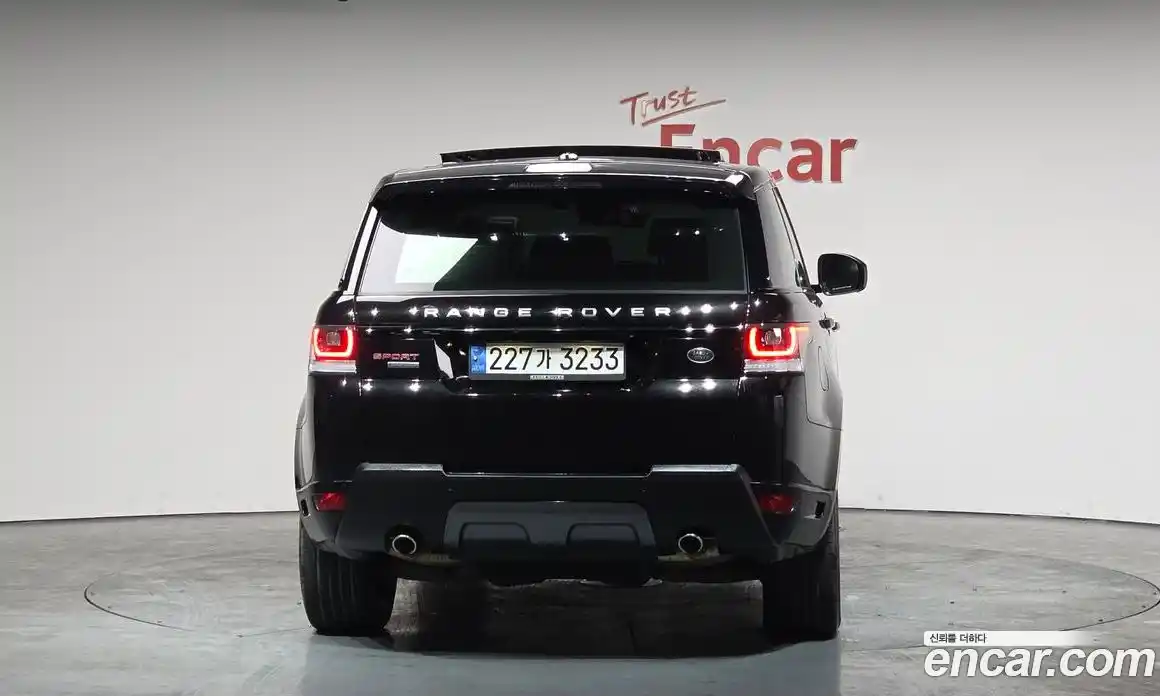 Land Rover Range-Rover Sport 2016 3.0 Автомат в Москве № 213697, фото 17