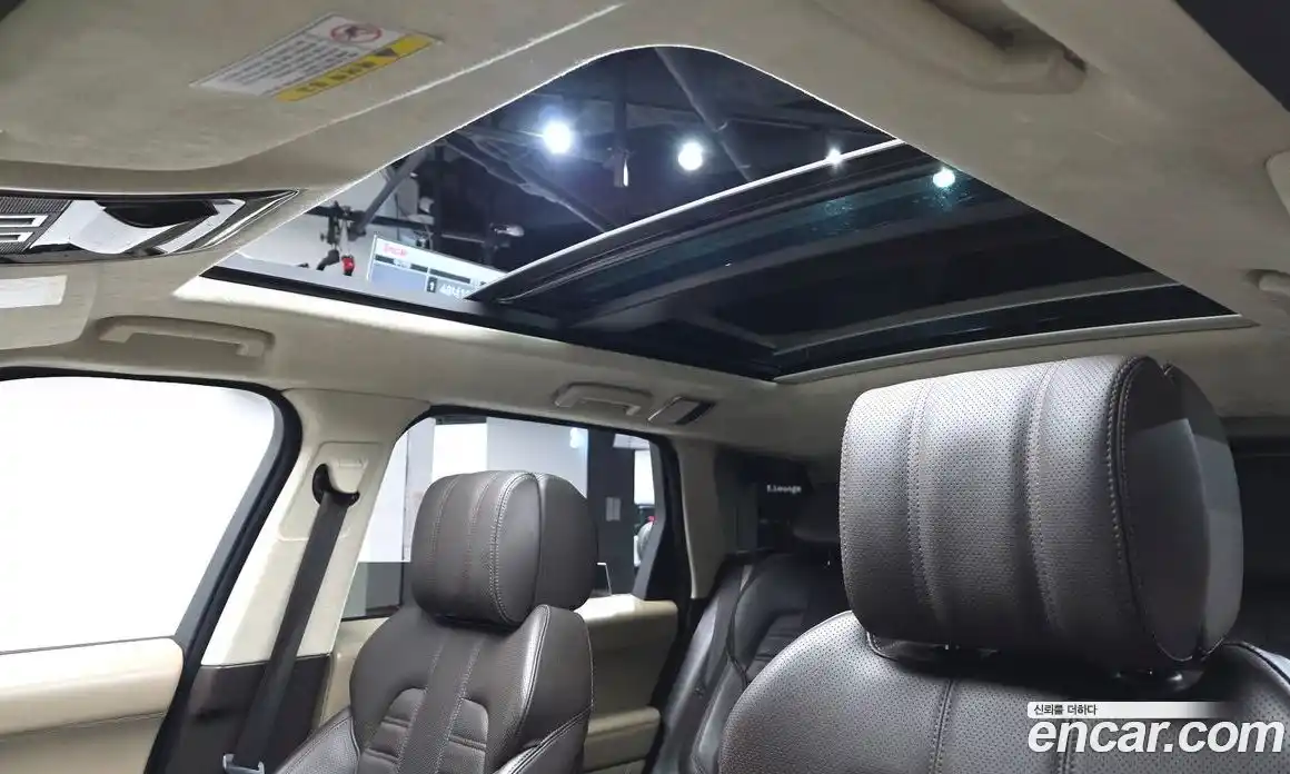 Land Rover Range-Rover Sport 2016 3.0 Автомат в Москве № 213697, фото 6