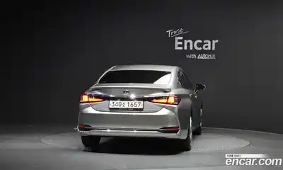 Lexus ES 2021 2.5 Автомат в Москве № 214662, миниатюра 8